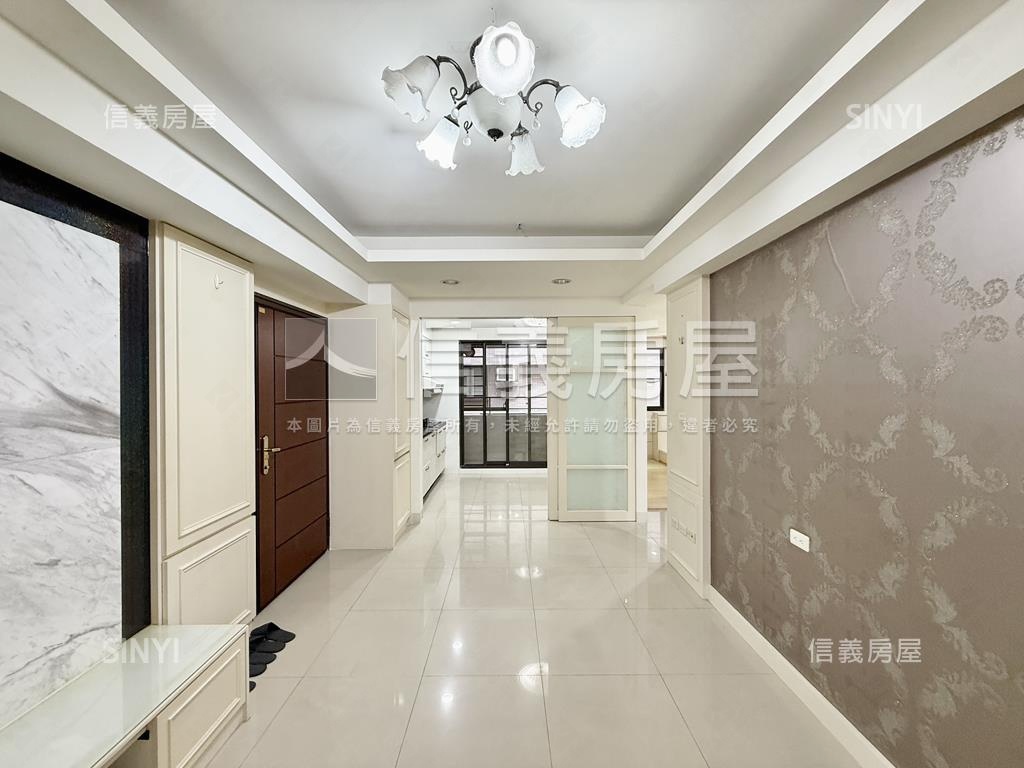 ３１期首席精美兩房平車房屋室內格局與周邊環境