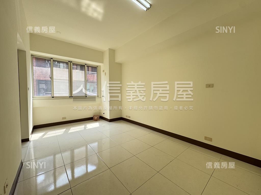 民權正路綠映美店面房屋室內格局與周邊環境