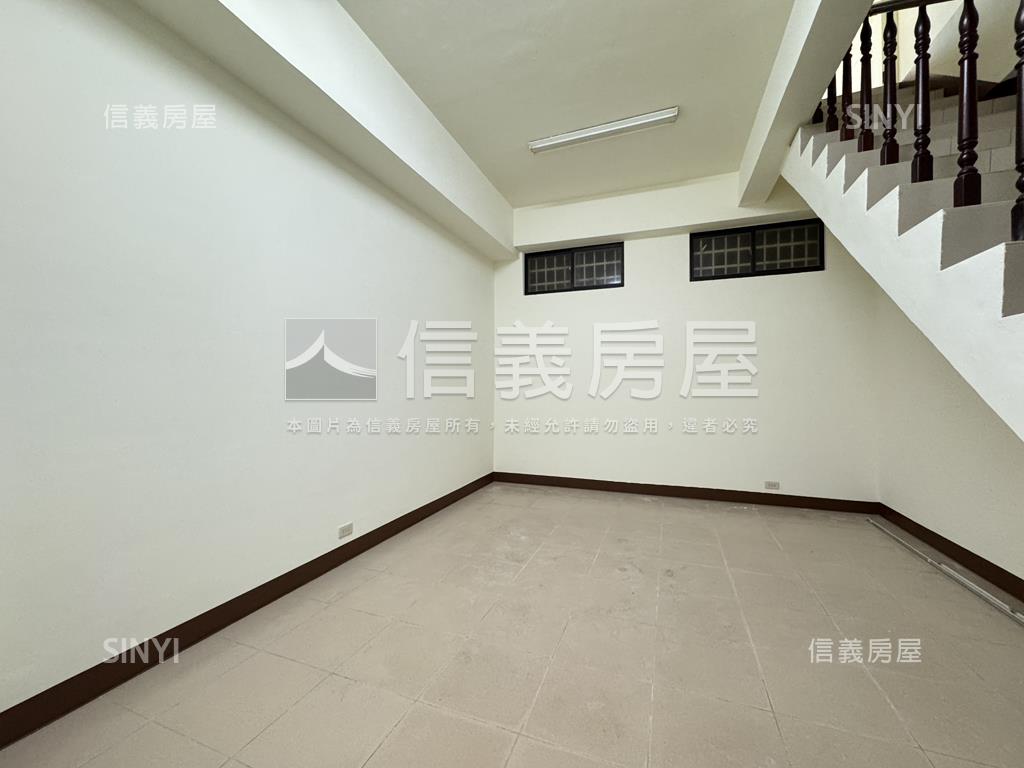 民權正路綠映美店面房屋室內格局與周邊環境