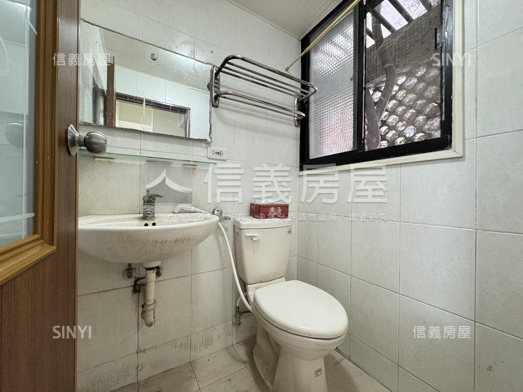 民權正路綠映美店面房屋室內格局與周邊環境