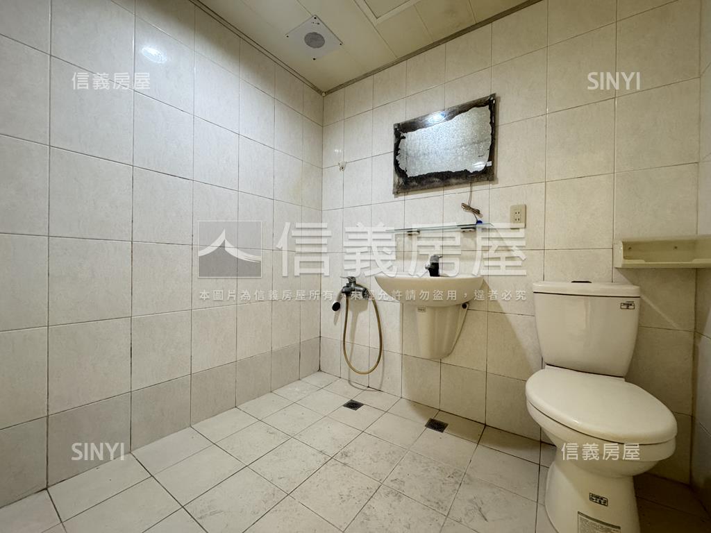 民權正路綠映美店面房屋室內格局與周邊環境