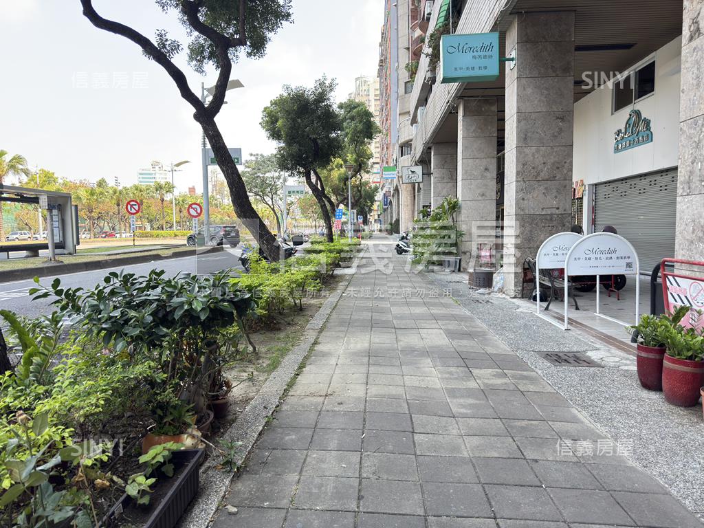 民權正路綠映美店面房屋室內格局與周邊環境