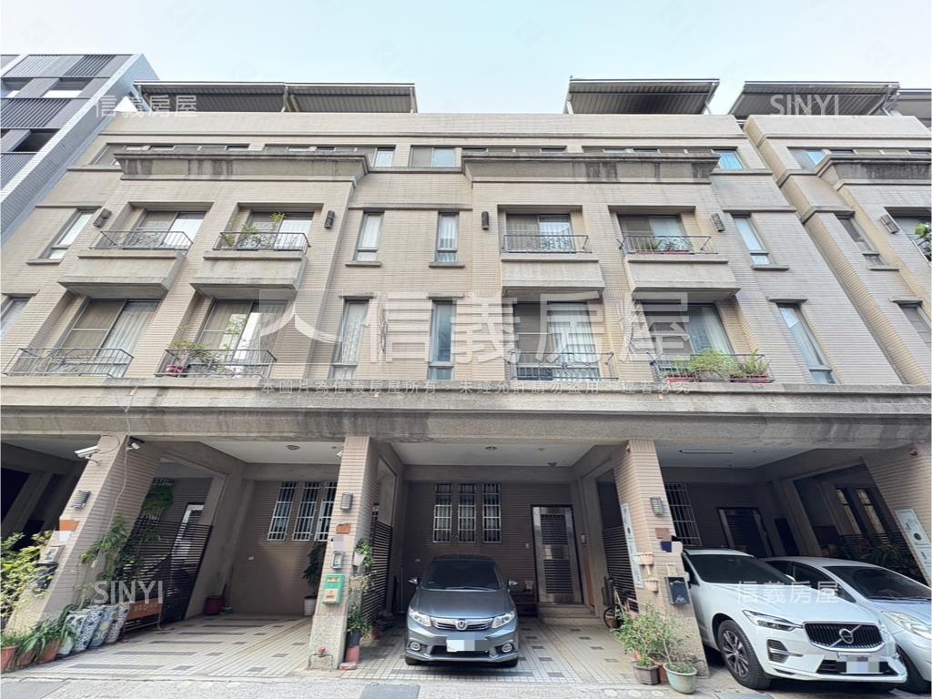 漢口國中雙車震後臨路透天房屋室內格局與周邊環境