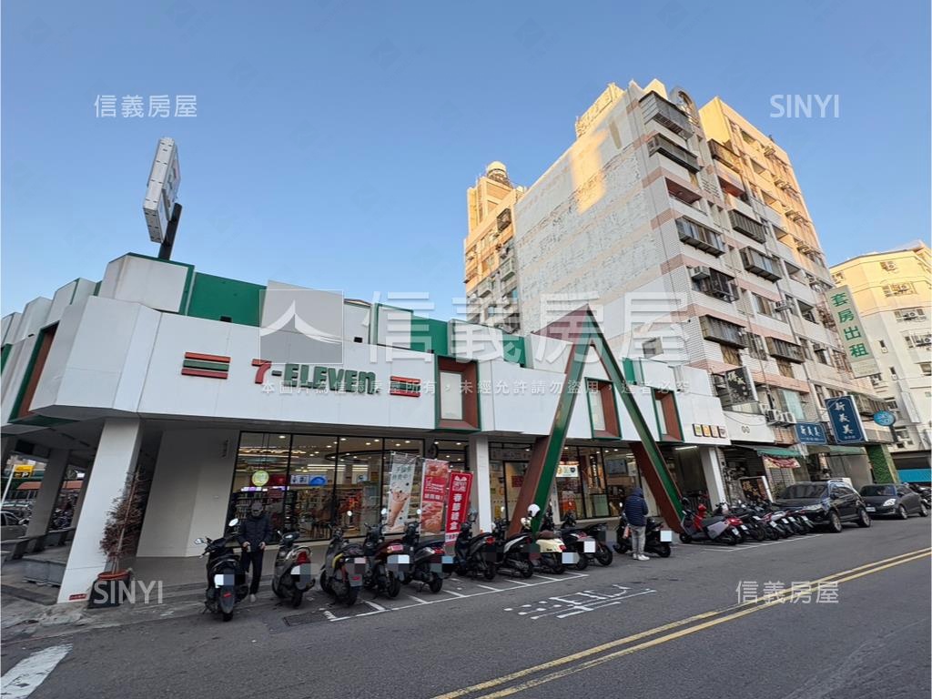 漢口國中雙車震後臨路透天房屋室內格局與周邊環境