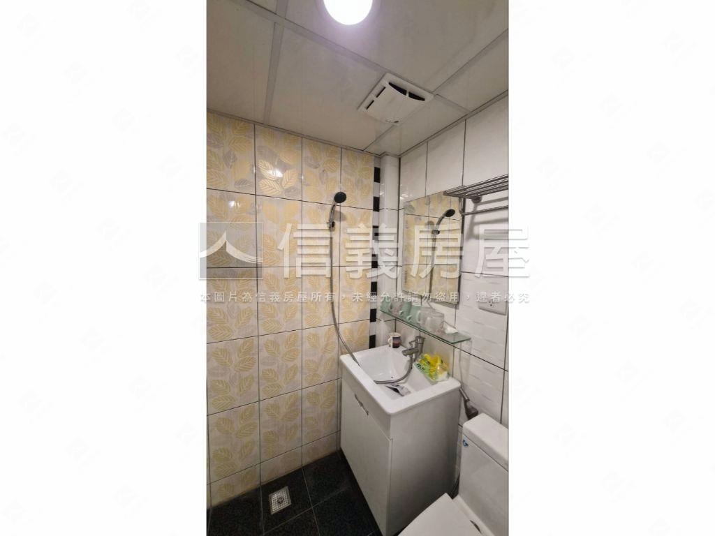 逢甲１０房整棟透套房屋室內格局與周邊環境