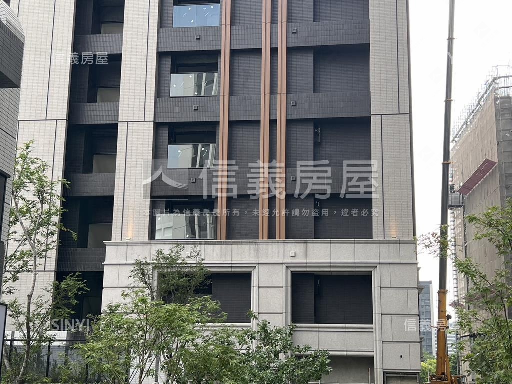 市政愛悅露台三房車位房屋室內格局與周邊環境