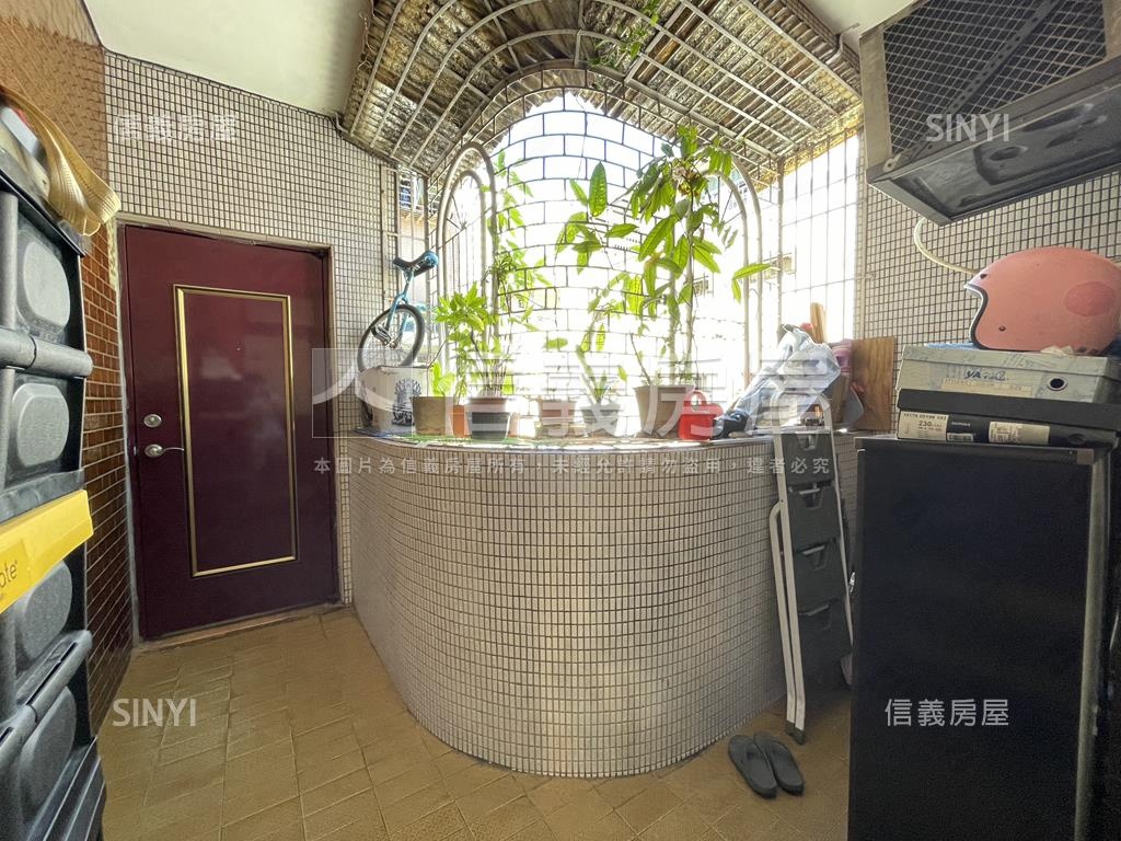 ⭐大坪林邊間明亮３房房屋室內格局與周邊環境