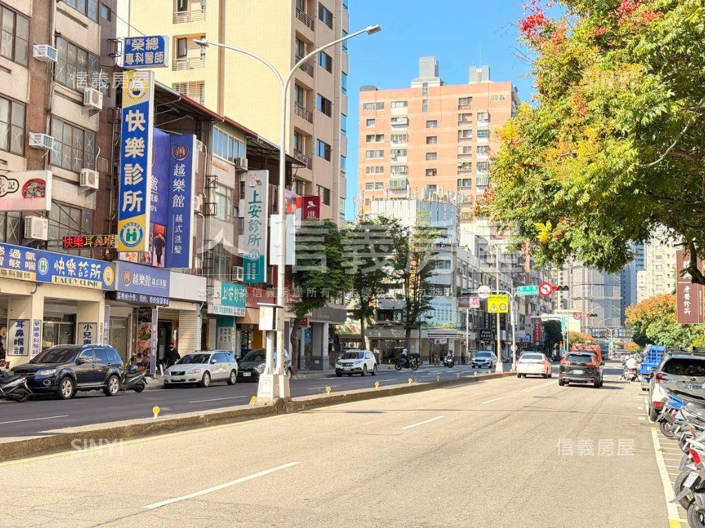 誠意出售逢甲正青海路透店房屋室內格局與周邊環境