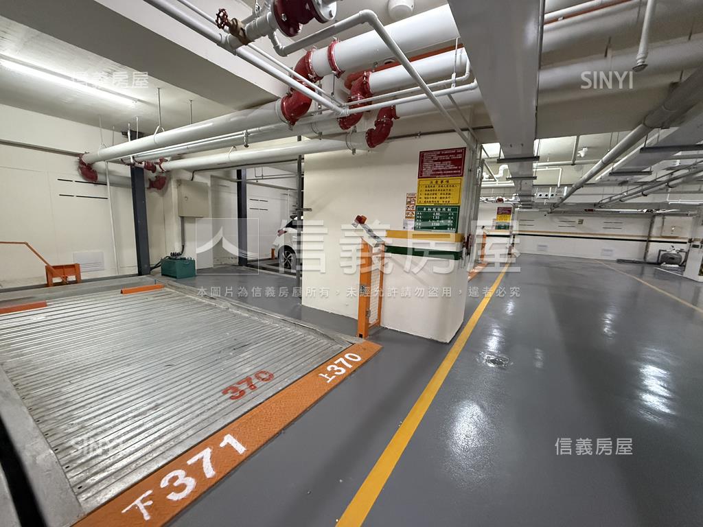 亞灣繽海精裝美宅車位房屋室內格局與周邊環境