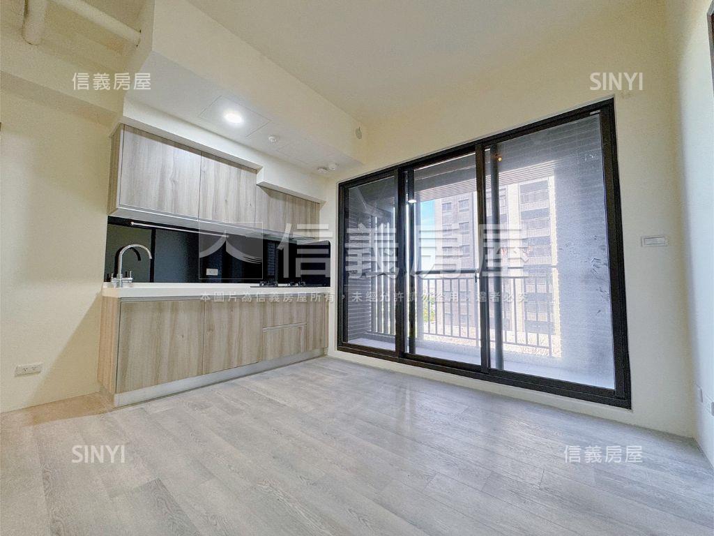 客運園區璟都艾美兩房車位房屋室內格局與周邊環境