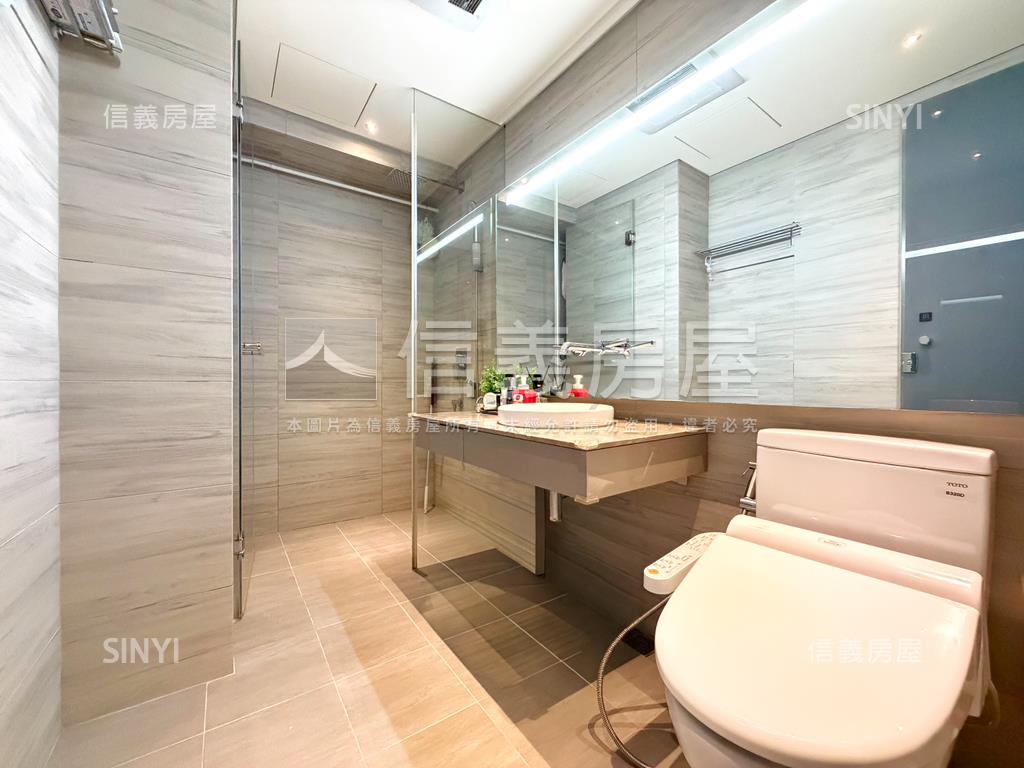 多城ＭＭ｜時尚２房車位房屋室內格局與周邊環境