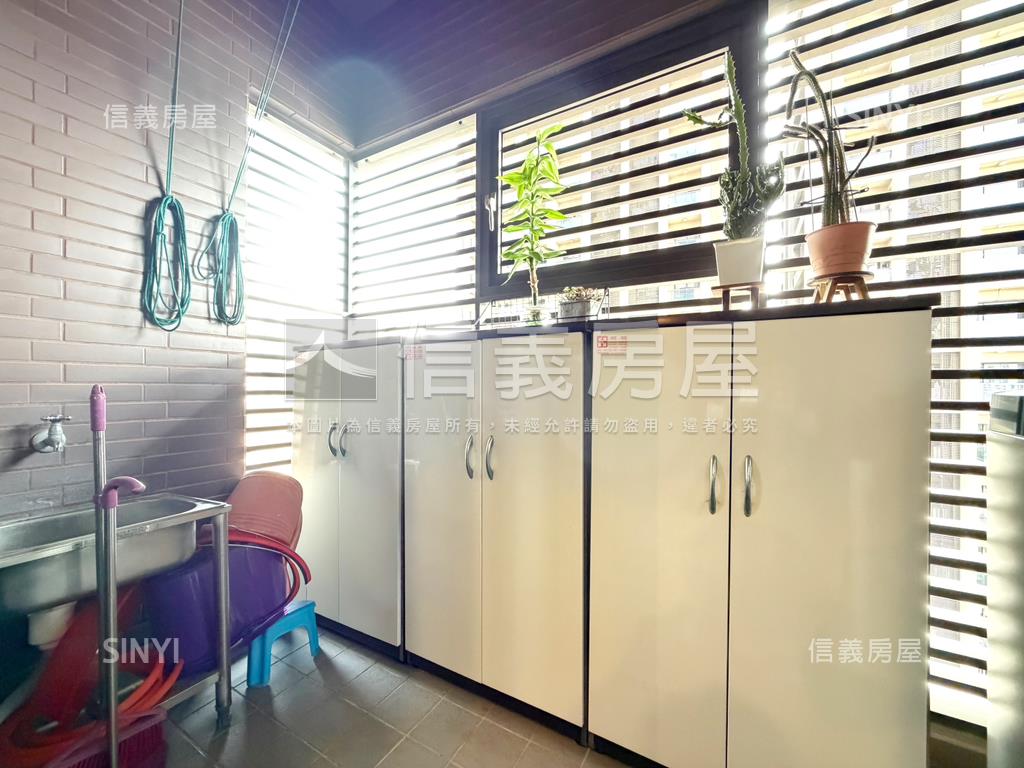 多城ＭＭ｜時尚２房車位房屋室內格局與周邊環境