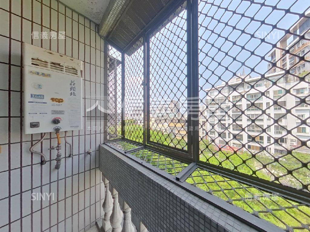 專任單坪１字頭近捷運三房房屋室內格局與周邊環境