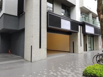 台電捷運新潤泰雙子星店面