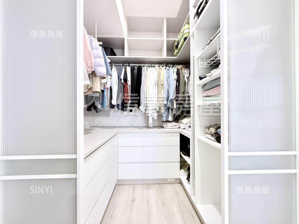 登陽三房平車美裝潢房屋室內格局與周邊環境