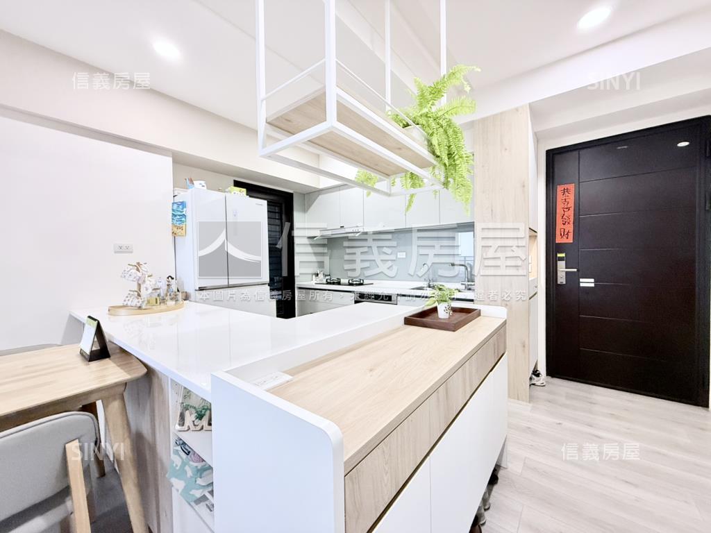 登陽三房平車美裝潢房屋室內格局與周邊環境