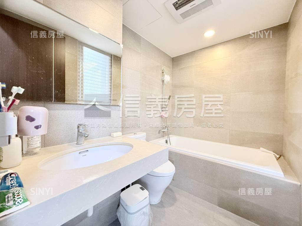 登陽三房平車美裝潢房屋室內格局與周邊環境