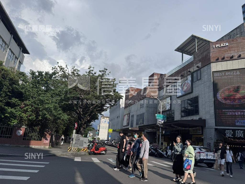 難得出現正一中街核心店面房屋室內格局與周邊環境