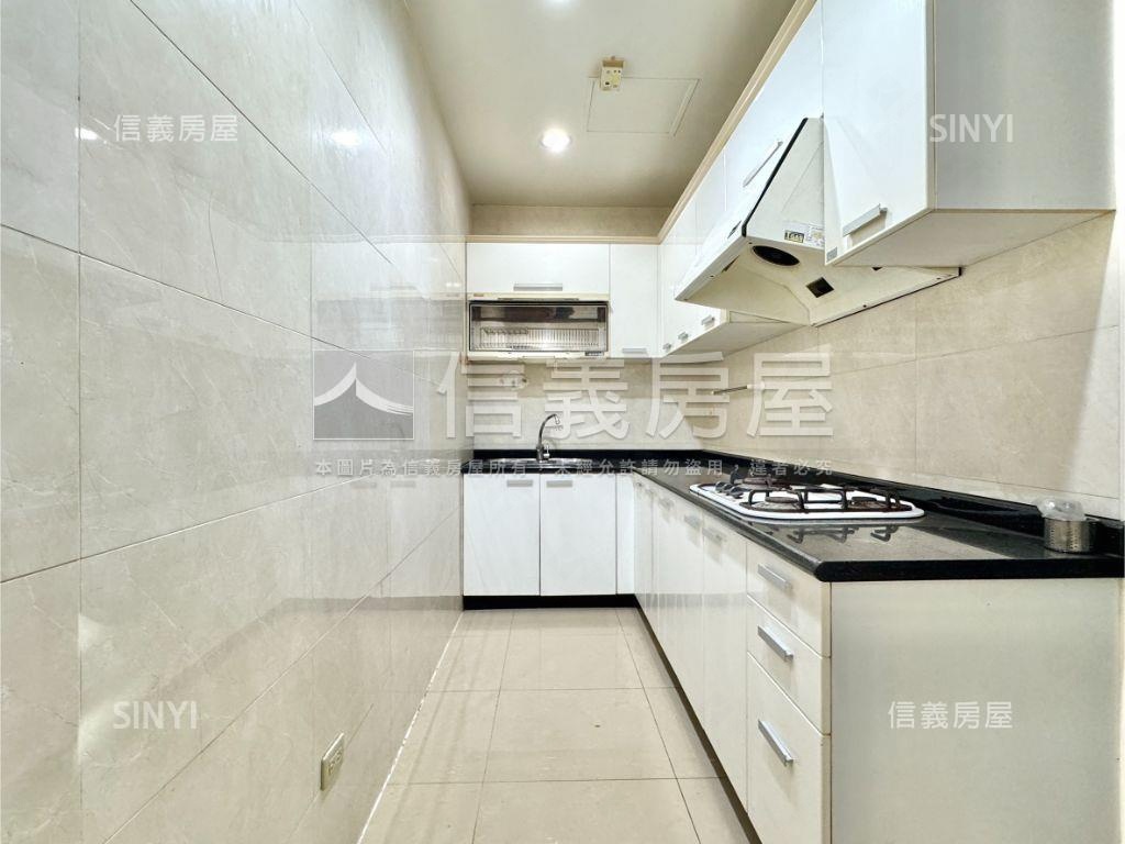 最上石四房平車庭院宅房屋室內格局與周邊環境