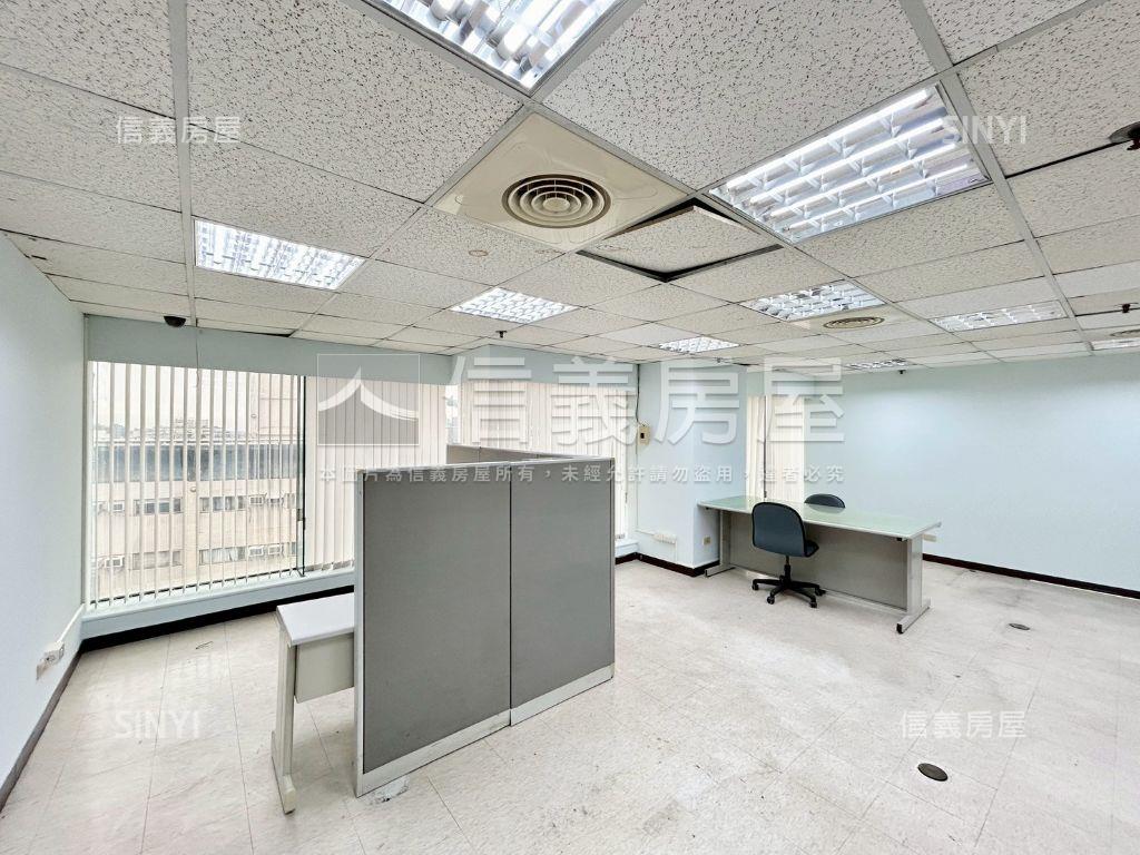 市區近車站辦公空間附車位房屋室內格局與周邊環境