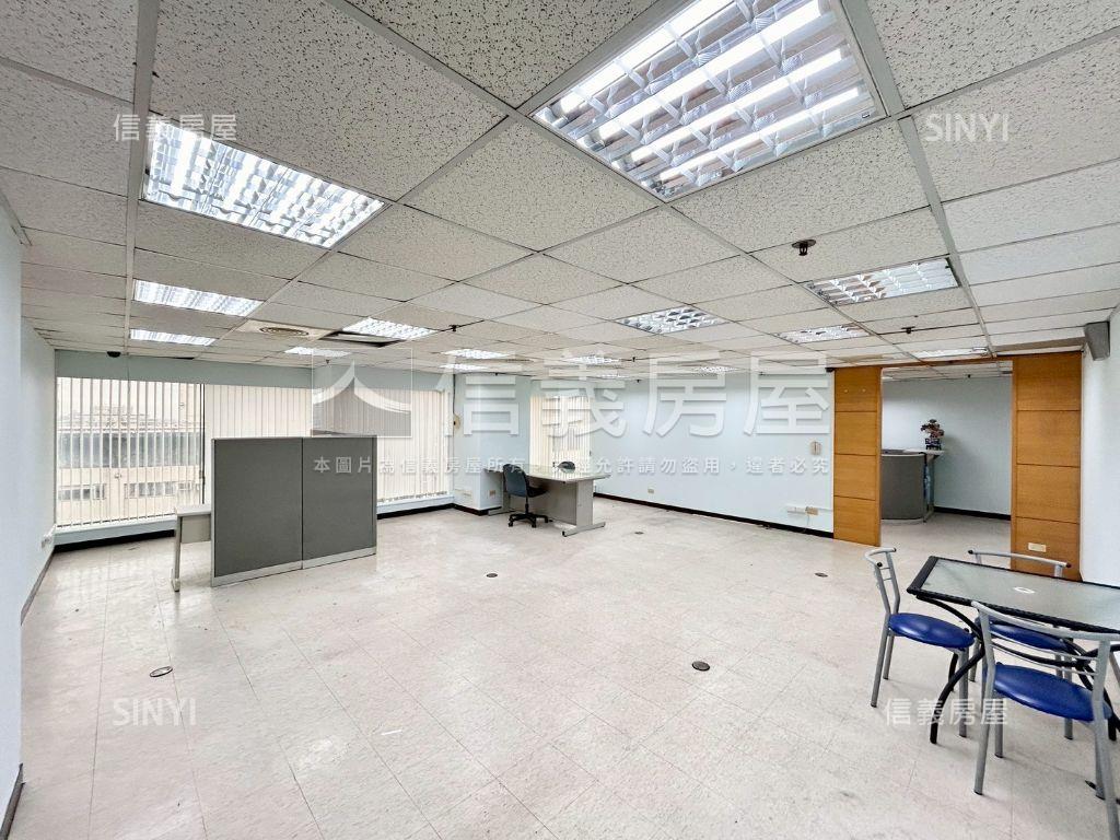 市區近車站辦公空間附車位房屋室內格局與周邊環境