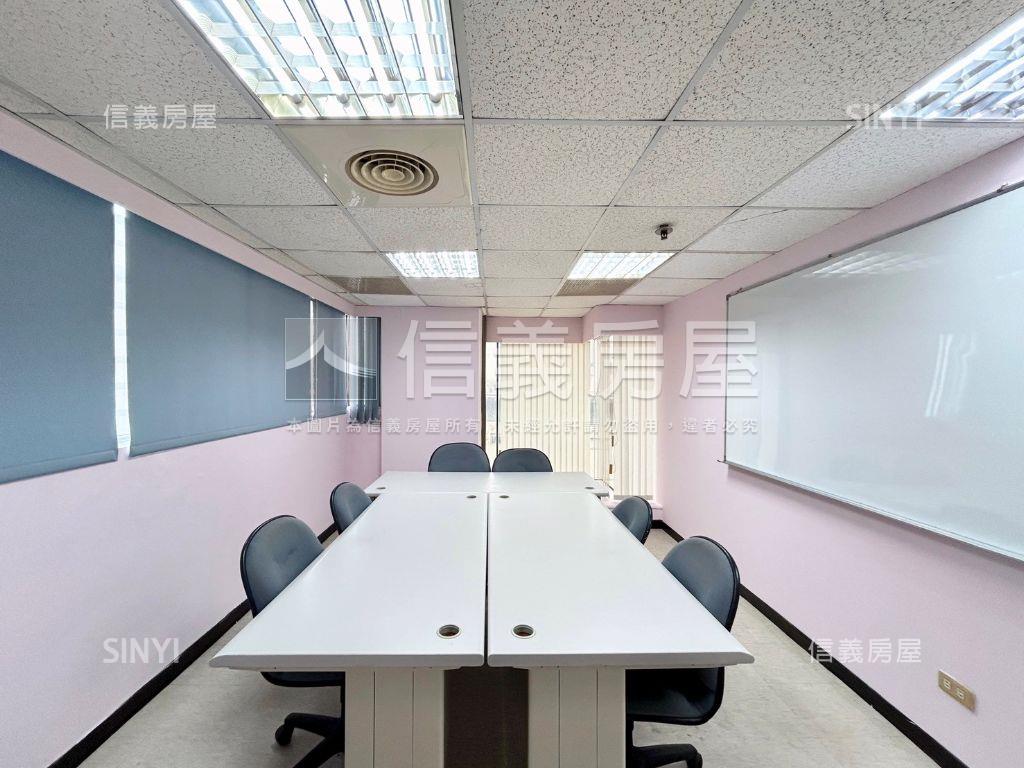 市區近車站辦公空間附車位房屋室內格局與周邊環境