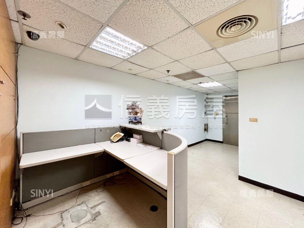 市區近車站辦公空間附車位房屋室內格局與周邊環境