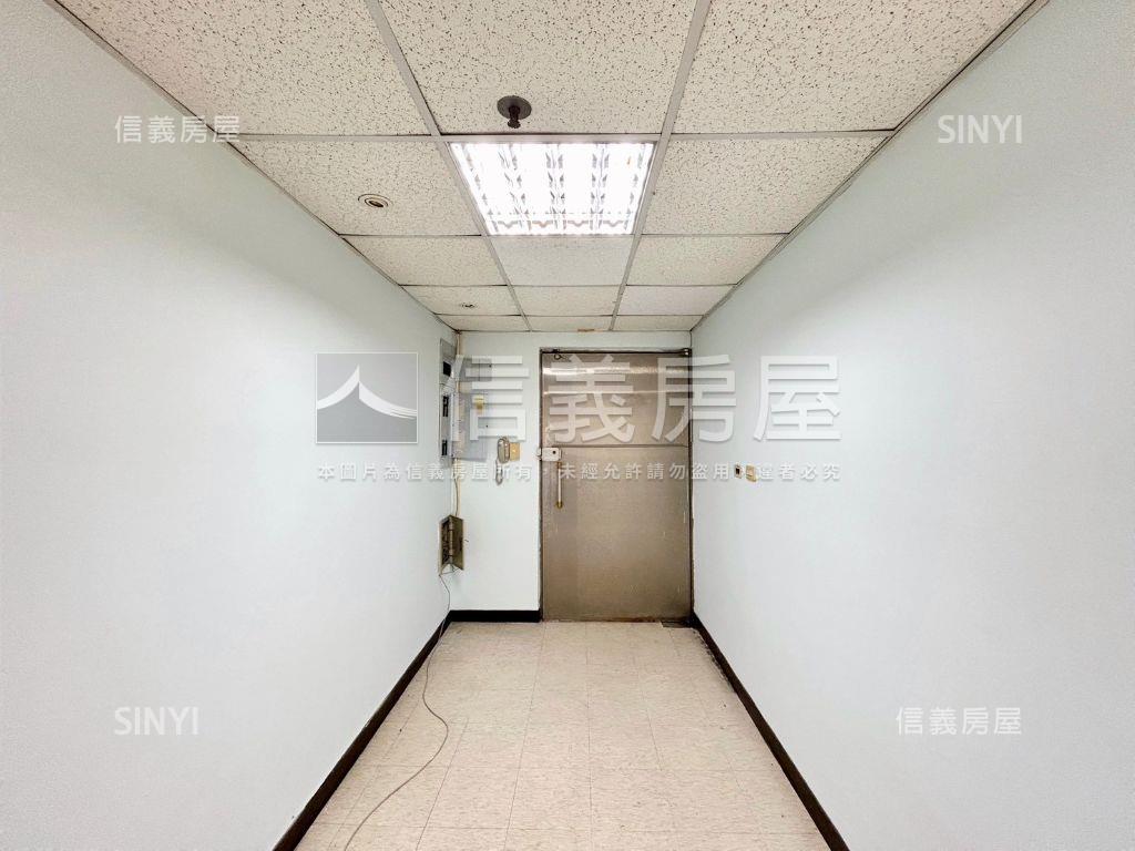 市區近車站辦公空間附車位房屋室內格局與周邊環境