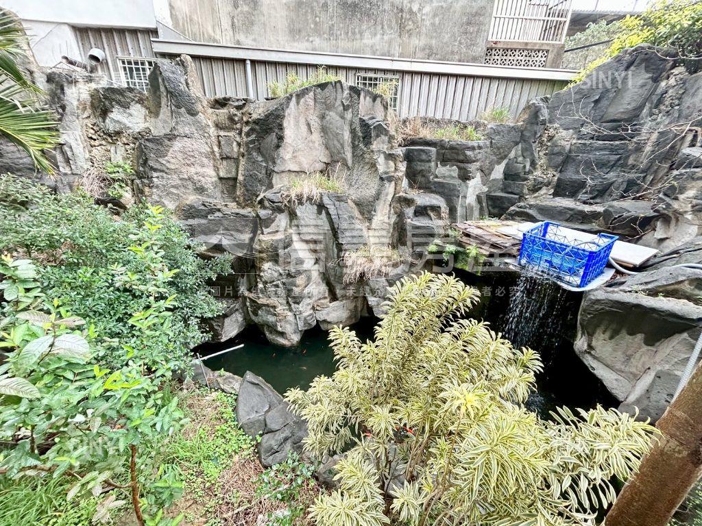 市區近車站辦公空間附車位房屋室內格局與周邊環境