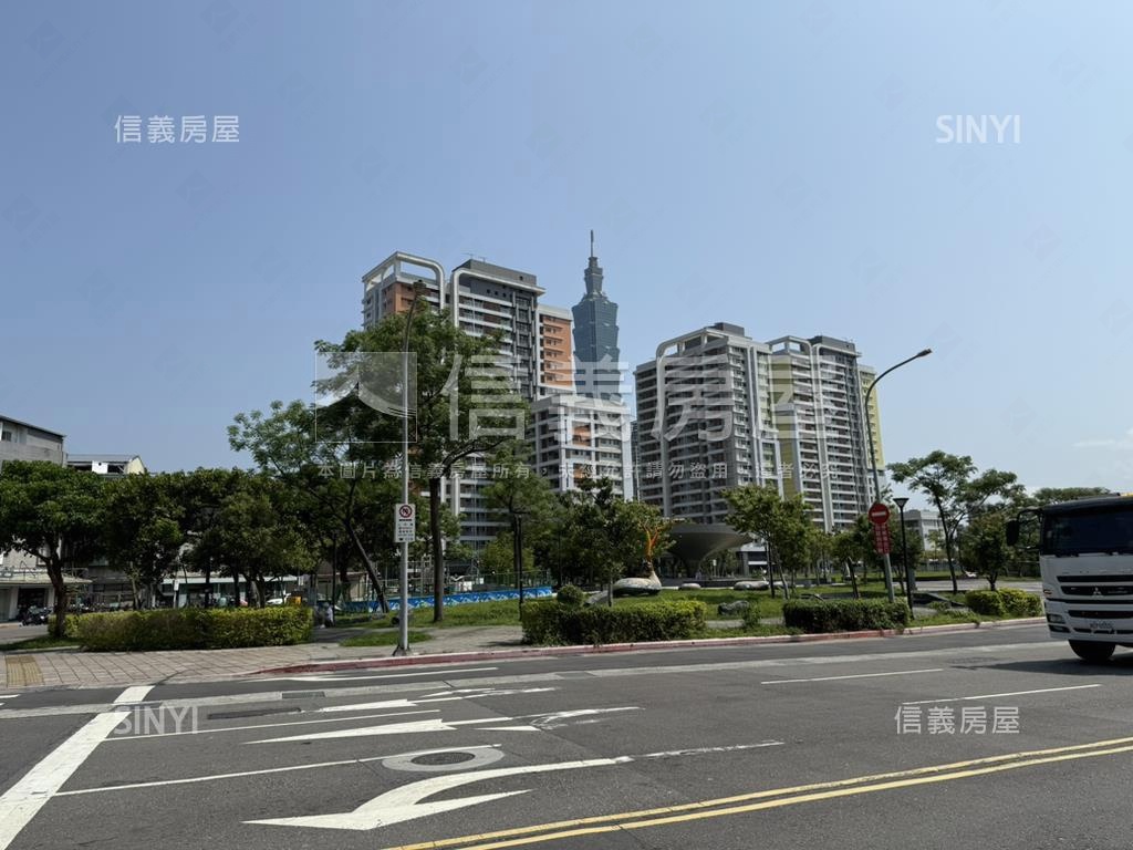信義邊間三房雙衛有車位房屋室內格局與周邊環境