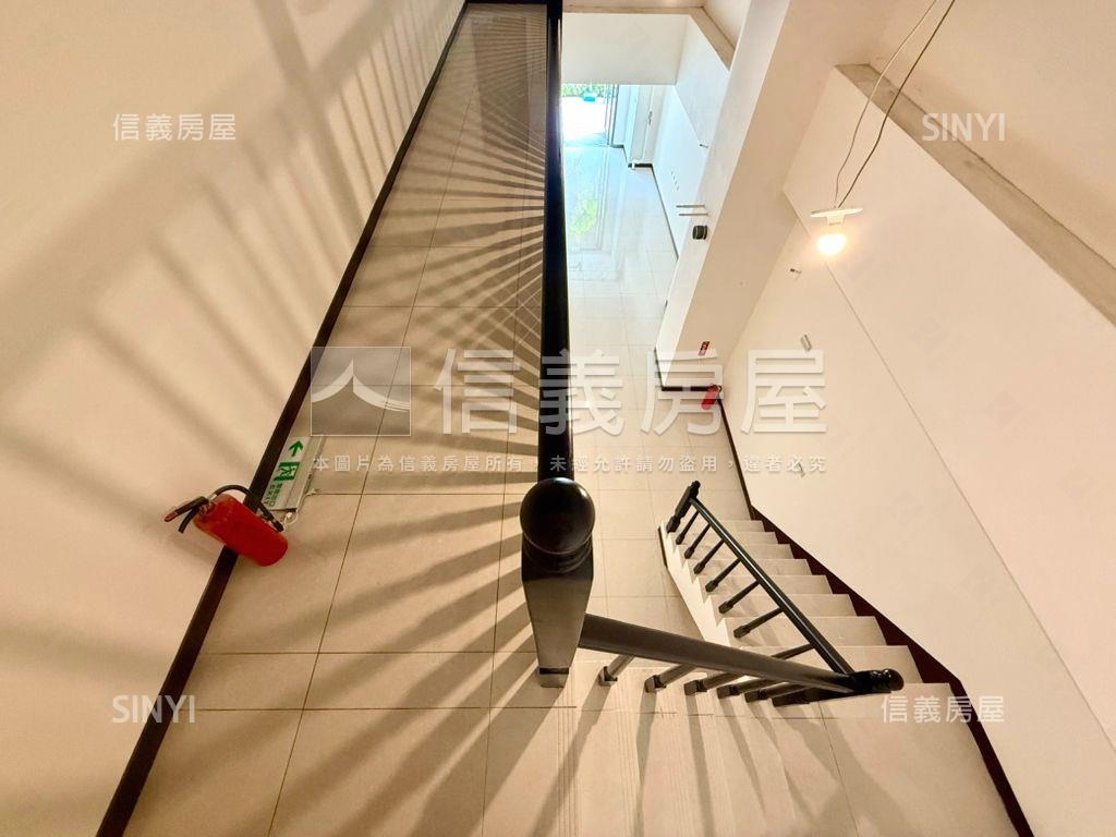 稀有金城舞近捷運重劃金店房屋室內格局與周邊環境