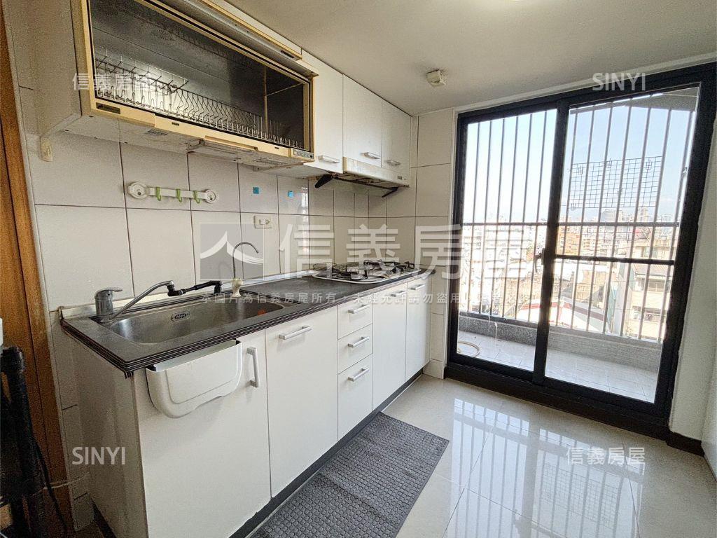 中科朝東陽光灑落的愛瑪市房屋室內格局與周邊環境