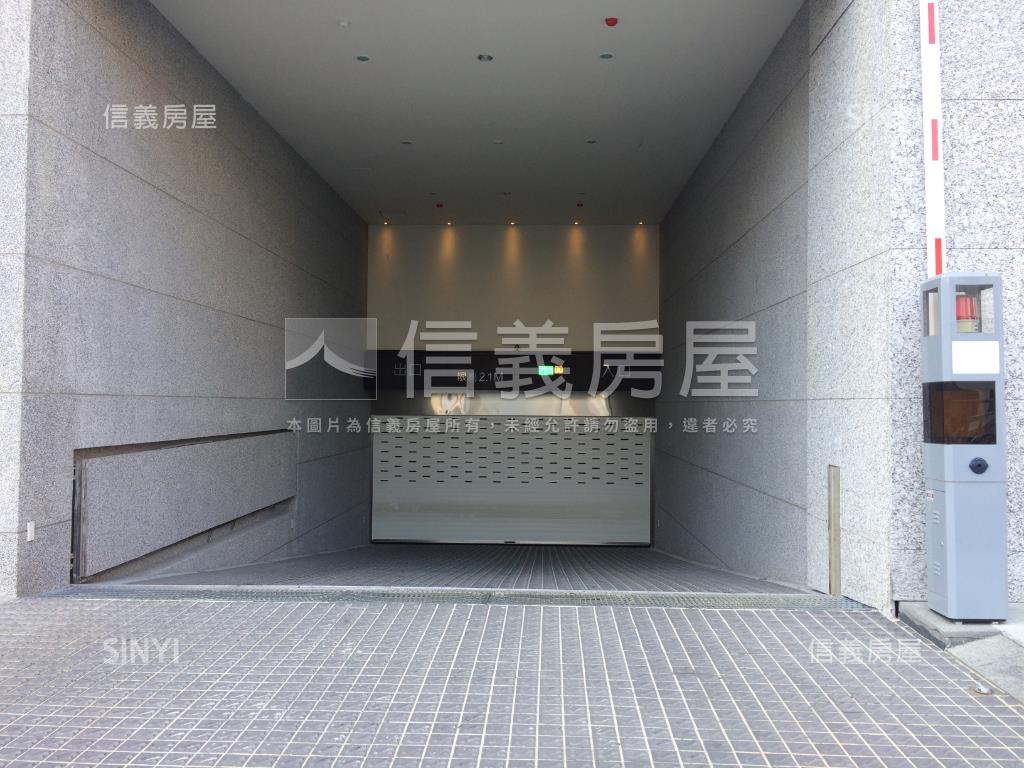 ＳＫＹ１朝南高樓採光美屋房屋室內格局與周邊環境