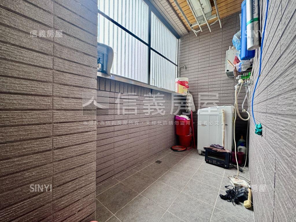 城真次高樓明亮大兩房房屋室內格局與周邊環境
