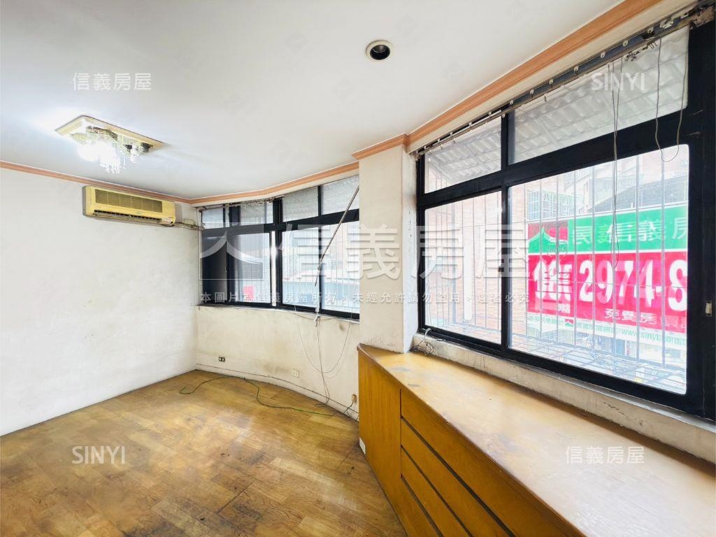 百米即到站三樓公寓房屋室內格局與周邊環境