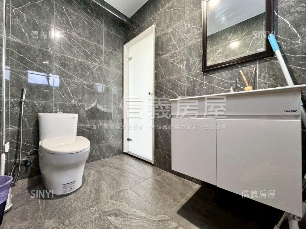 近一中雙透天店面加蓋電梯房屋室內格局與周邊環境