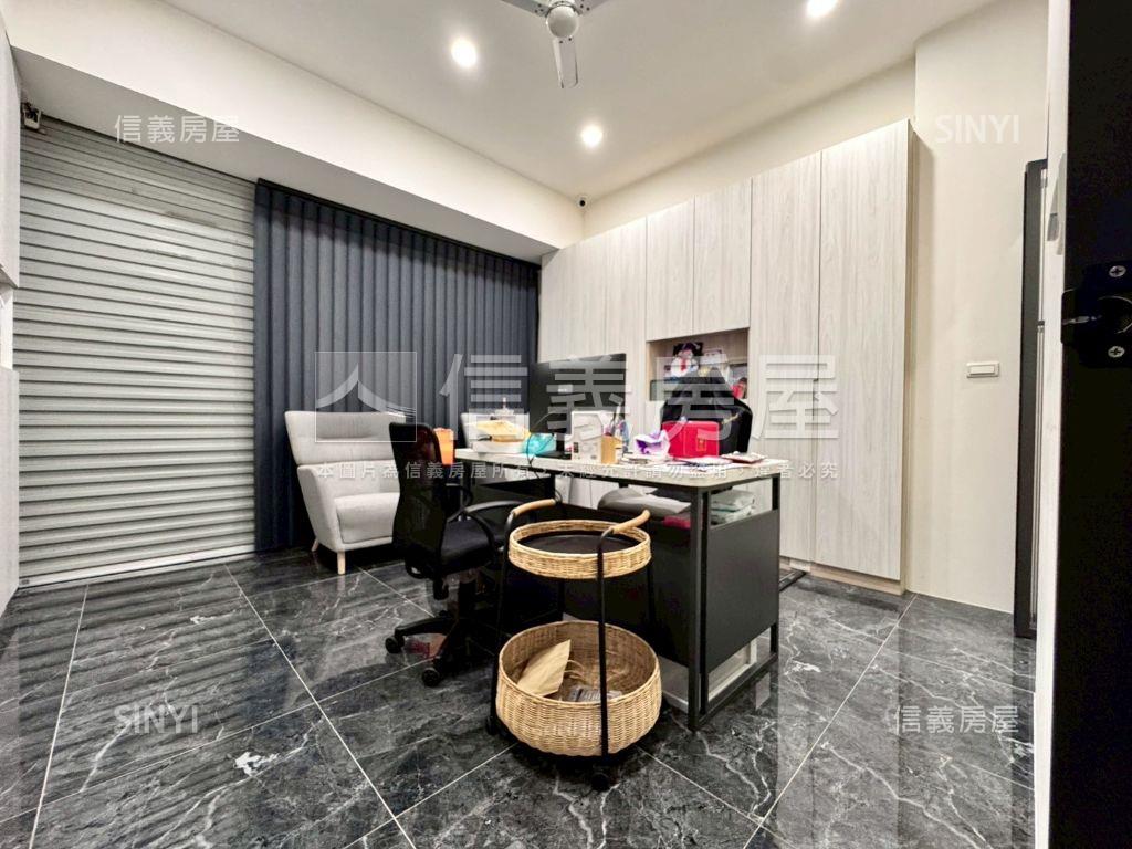 近一中雙透天店面加蓋電梯房屋室內格局與周邊環境