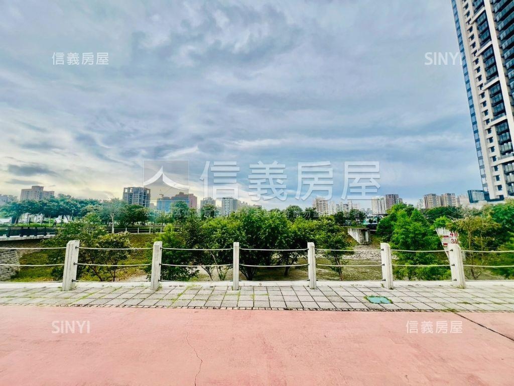 元鈞坐忘山三連發看這戶房屋室內格局與周邊環境