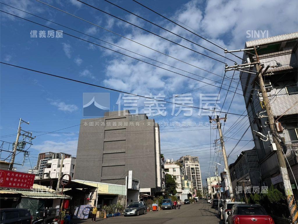 新平路透天房屋室內格局與周邊環境