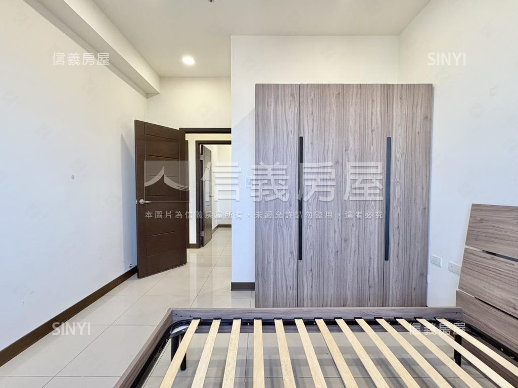 新源邸夕陽景觀三房平車房屋室內格局與周邊環境