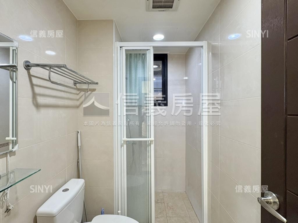 新源邸夕陽景觀三房平車房屋室內格局與周邊環境