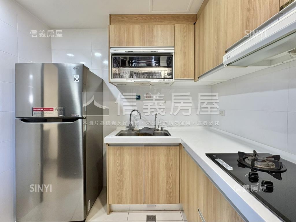 新源邸夕陽景觀三房平車房屋室內格局與周邊環境