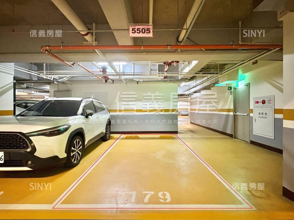 新源邸夕陽景觀三房平車房屋室內格局與周邊環境