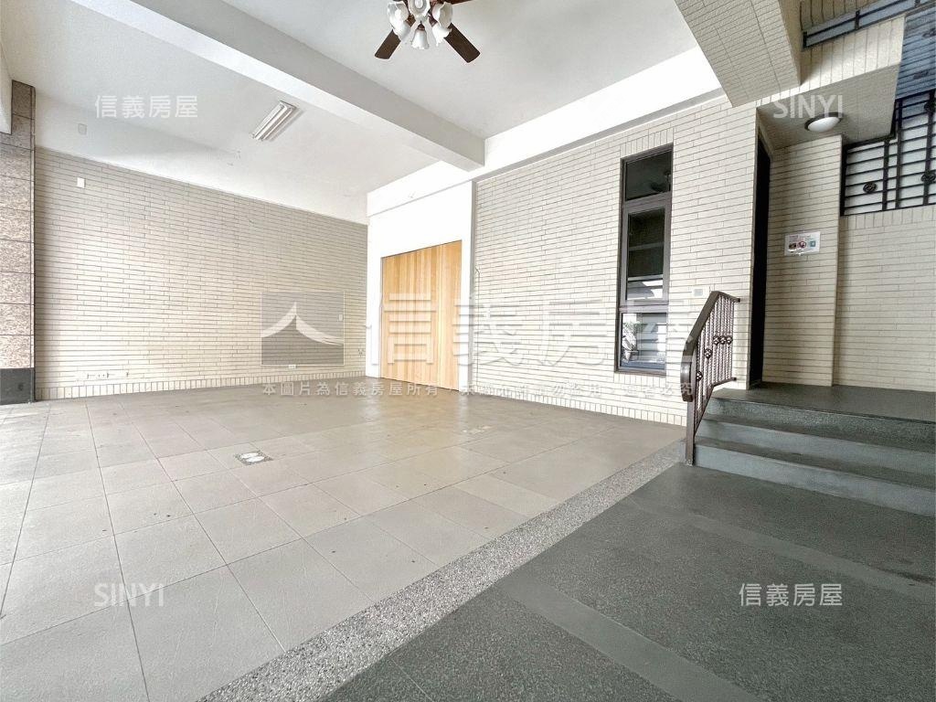 楠梓永信近國道面寬雙車墅房屋室內格局與周邊環境