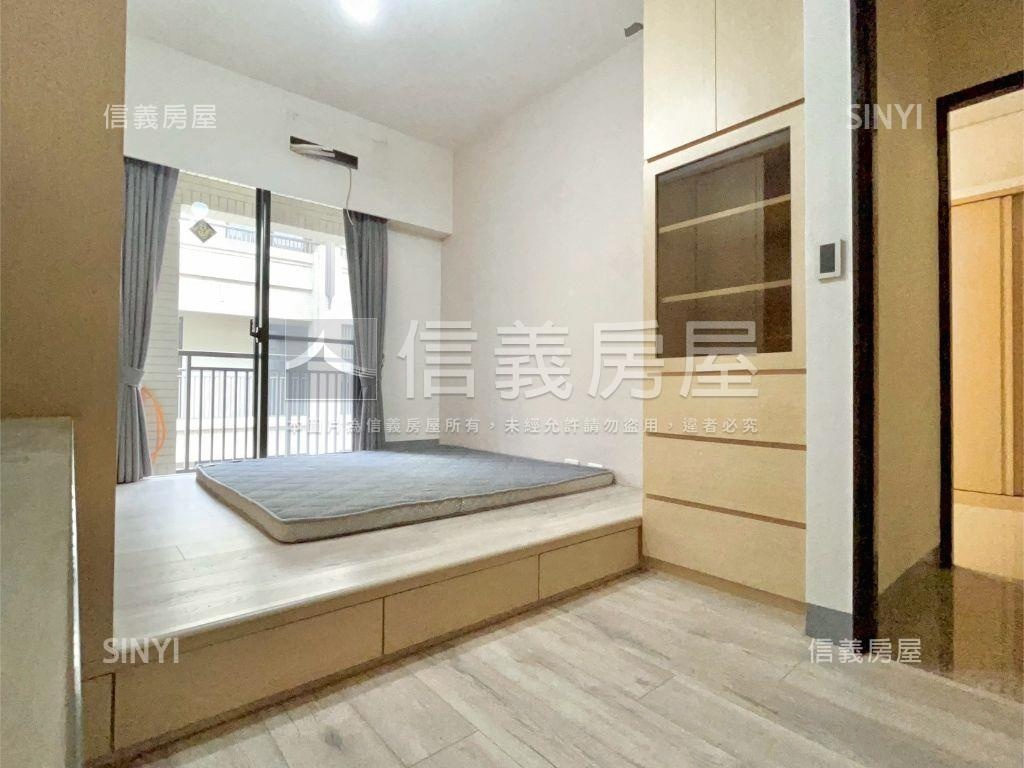 楠梓永信近國道面寬雙車墅房屋室內格局與周邊環境