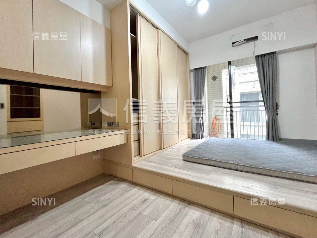 楠梓永信近國道面寬雙車墅房屋室內格局與周邊環境