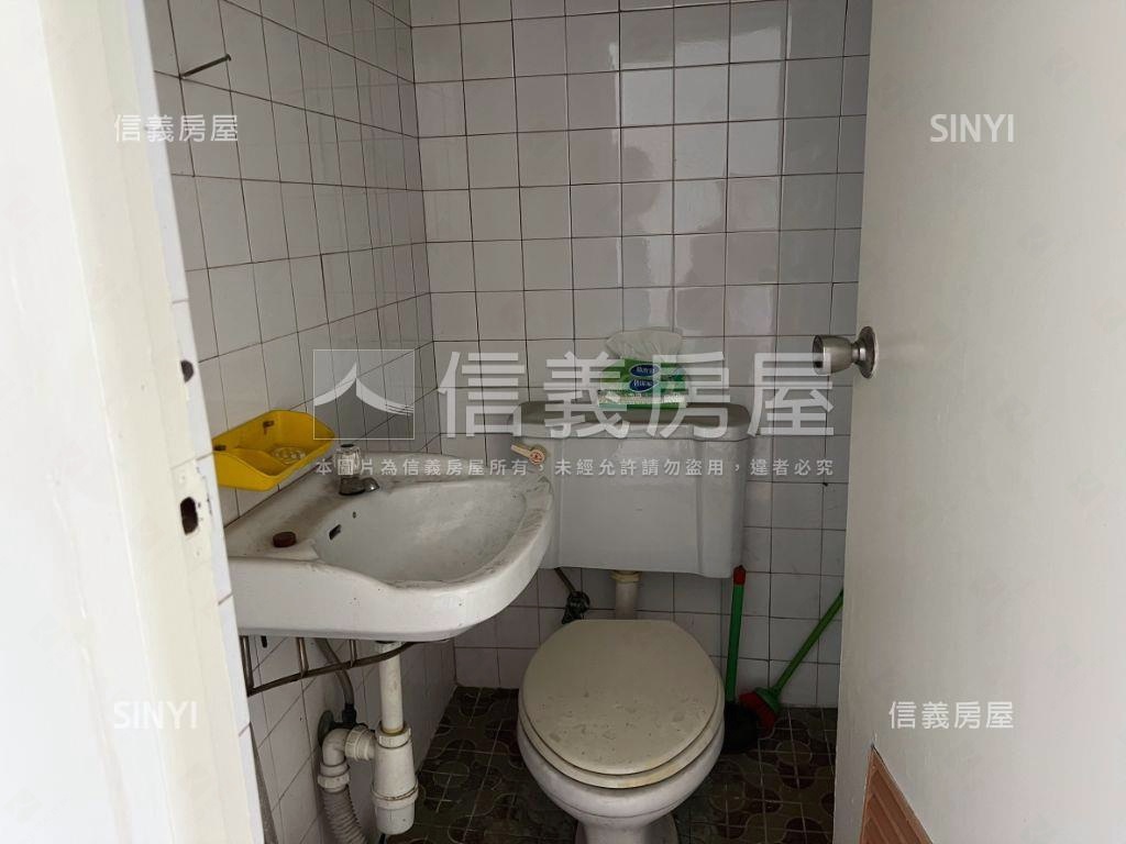【安南】大面寬懷舊透天房屋室內格局與周邊環境