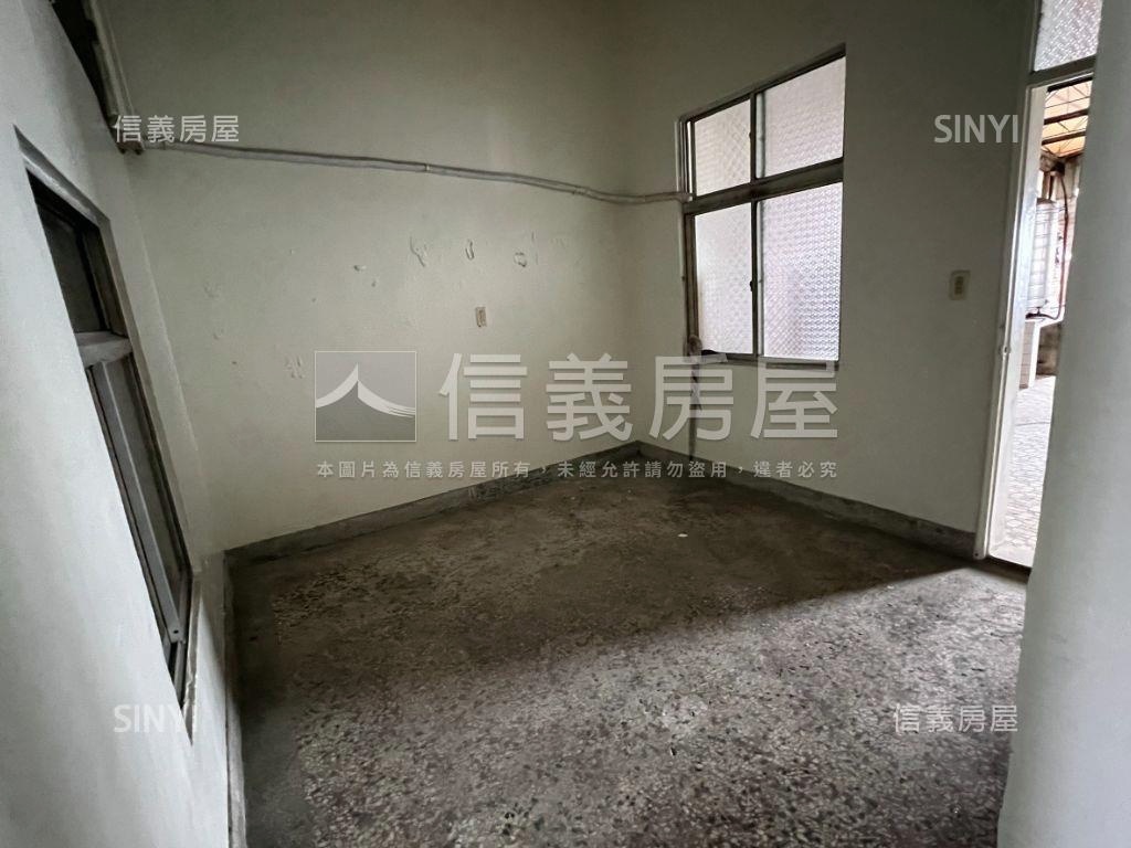【安南】大面寬懷舊透天房屋室內格局與周邊環境