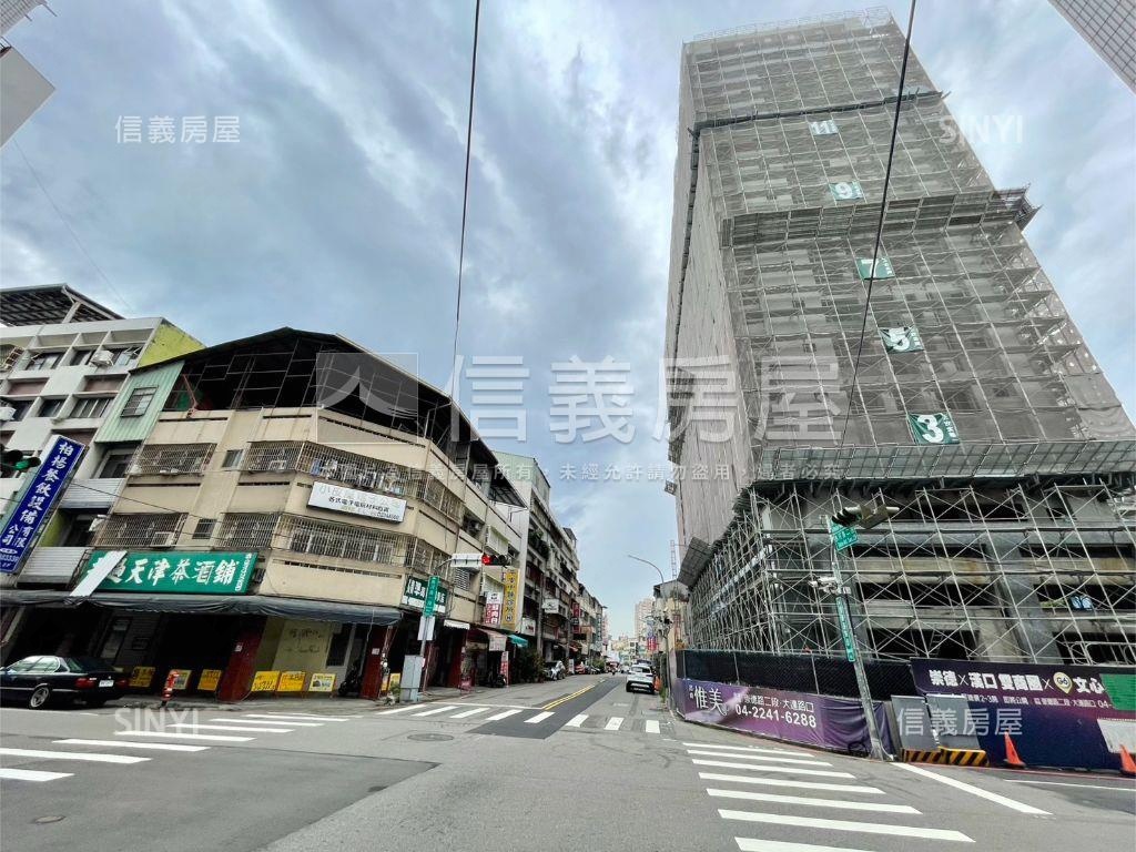昂峰惟美D5兩房車位房屋室內格局與周邊環境