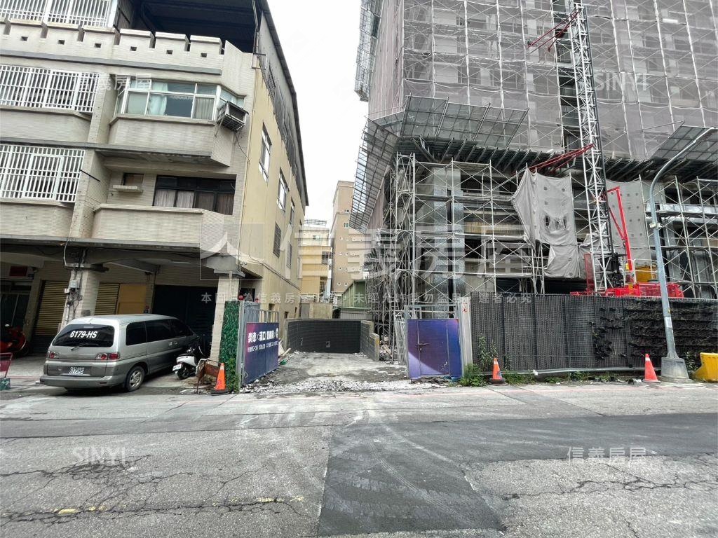 昂峰惟美D5兩房車位房屋室內格局與周邊環境